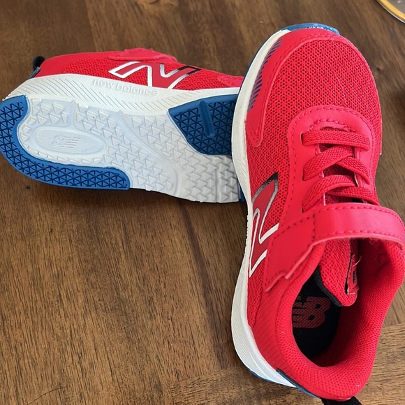 New Balance Toddler Shoes. - Picture 3 of 3